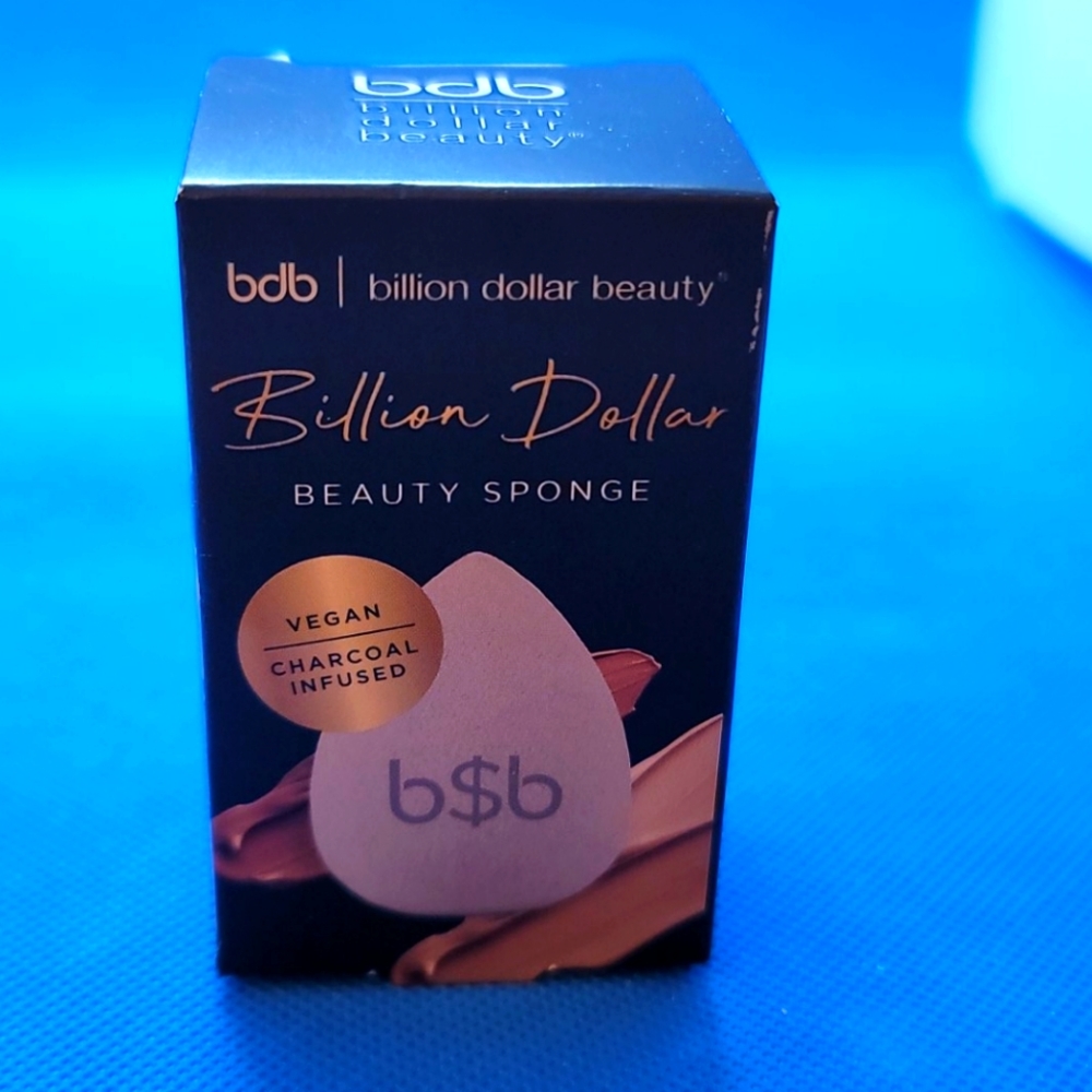 BDB Billion Dollar Beauty Sponge